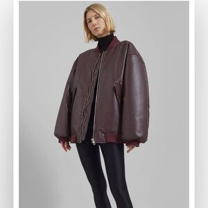 The Frankie Shop ASTRA FAUX LEATHER BOMBER JACKET - BURGUNDY
